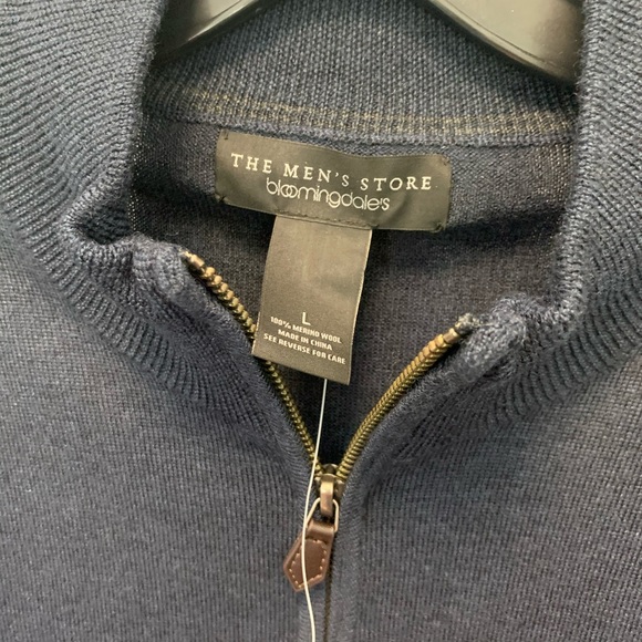 Bloomingdales Men’s 1/4 zip wool sweater. - Picture 5 of 6